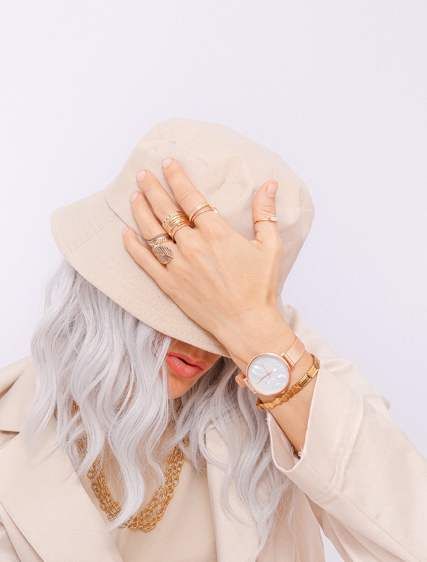 Buchet Hat Fantasma